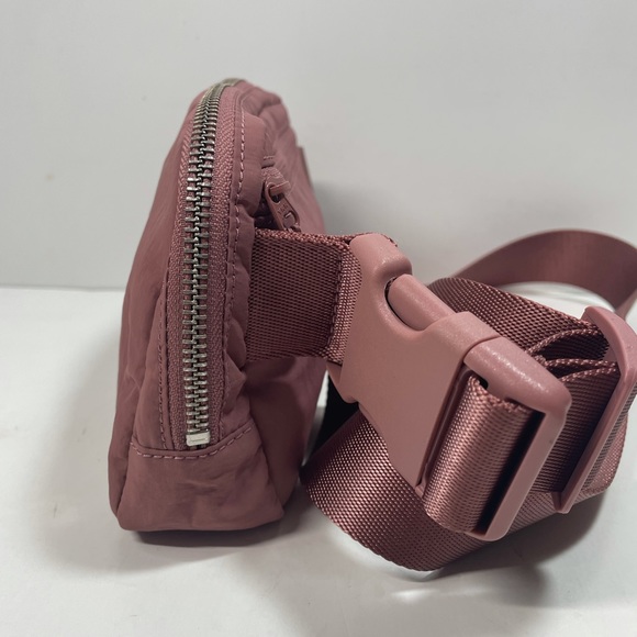 everywhere belt bag spiced chai